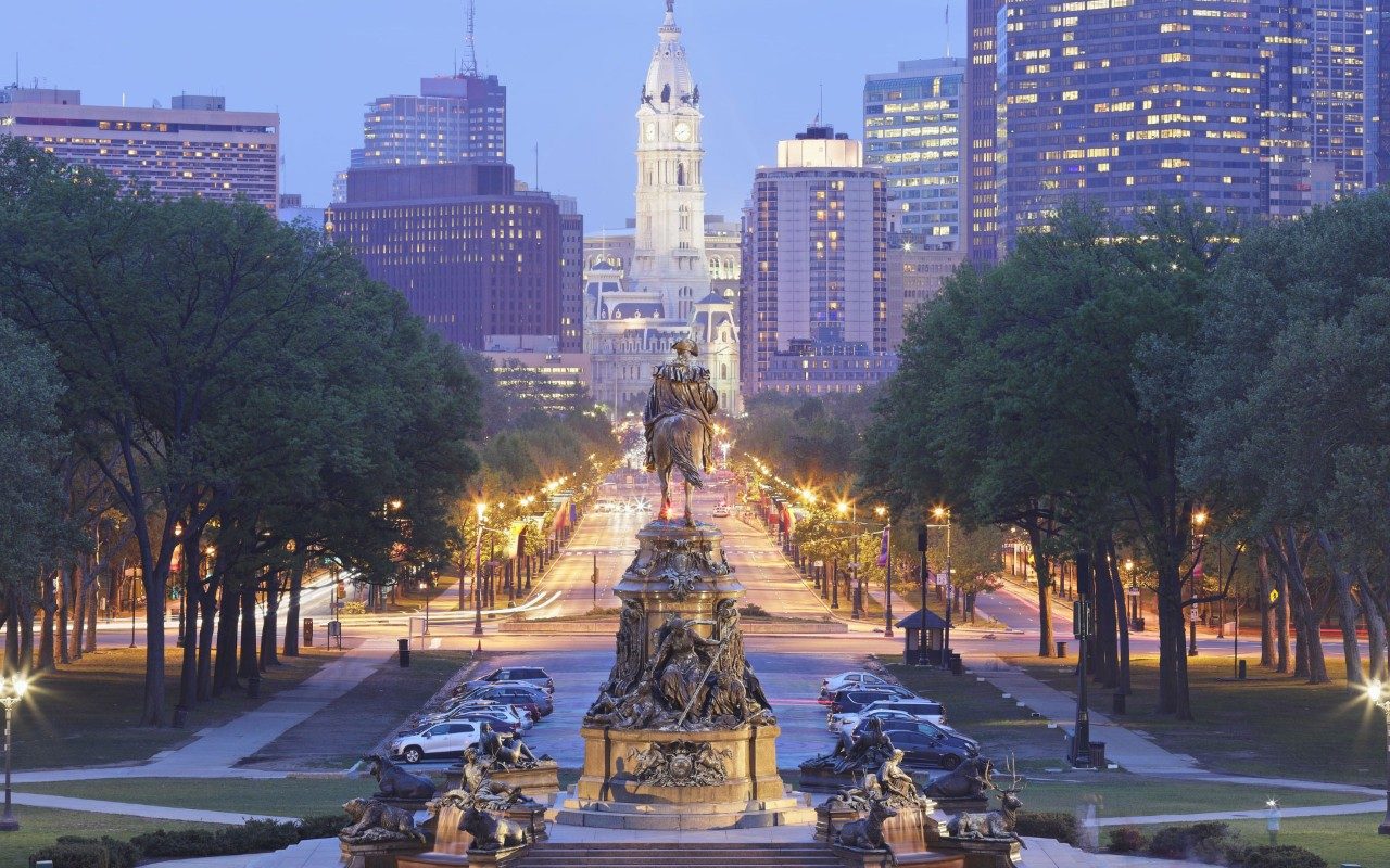 downtown philadelphia pennsylvania at night 